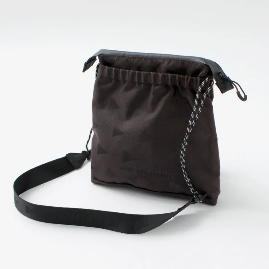 and_wander__triangle_jacquard_sakosh_5.webp Shoulder Bags^AND WANDER / Triangle Jacquard Sakosh