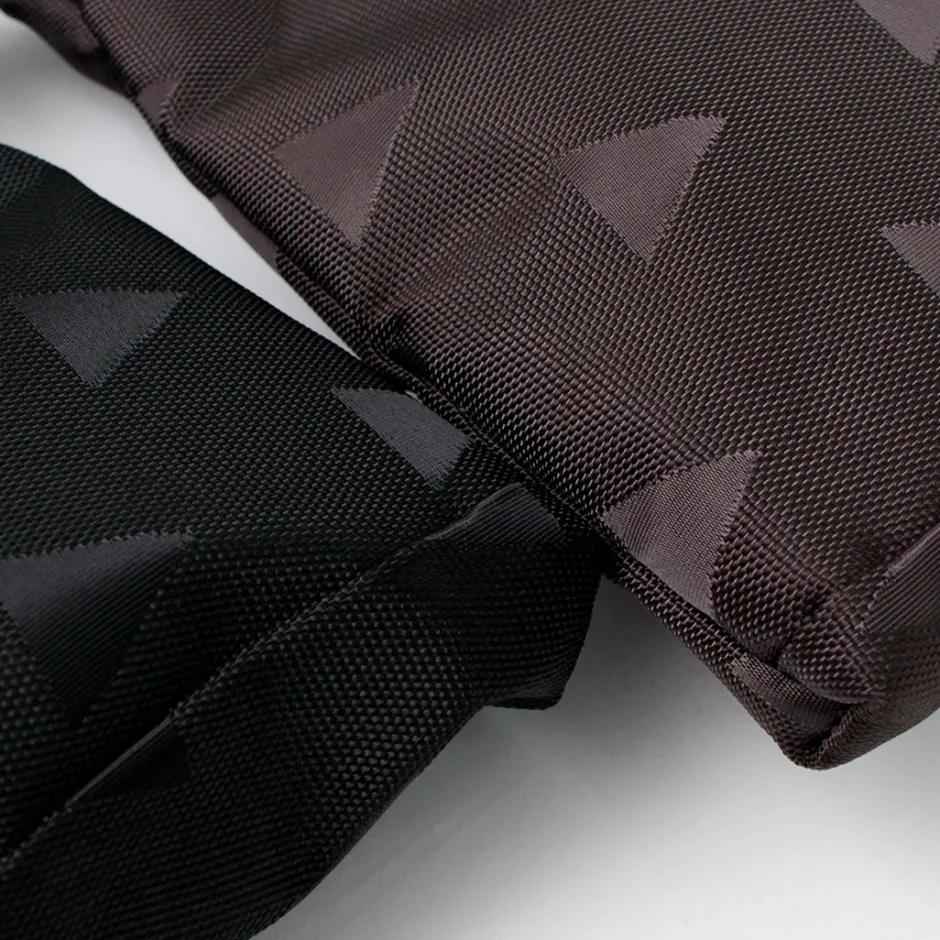 and_wander__triangle_jacquard_sakosh_8.webp Shoulder Bags^AND WANDER / Triangle Jacquard Sakosh