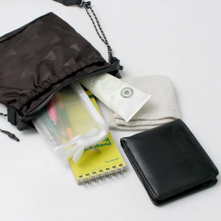 and_wander__triangle_jacquard_sakosh_9.webp Shoulder Bags^AND WANDER / Triangle Jacquard Sakosh