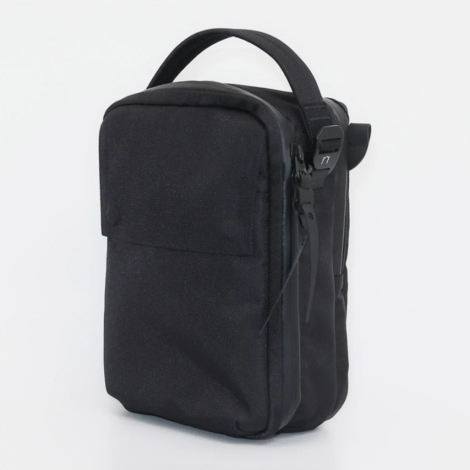 Shoulder Bags^BLACK EMBER / KOMPAK black