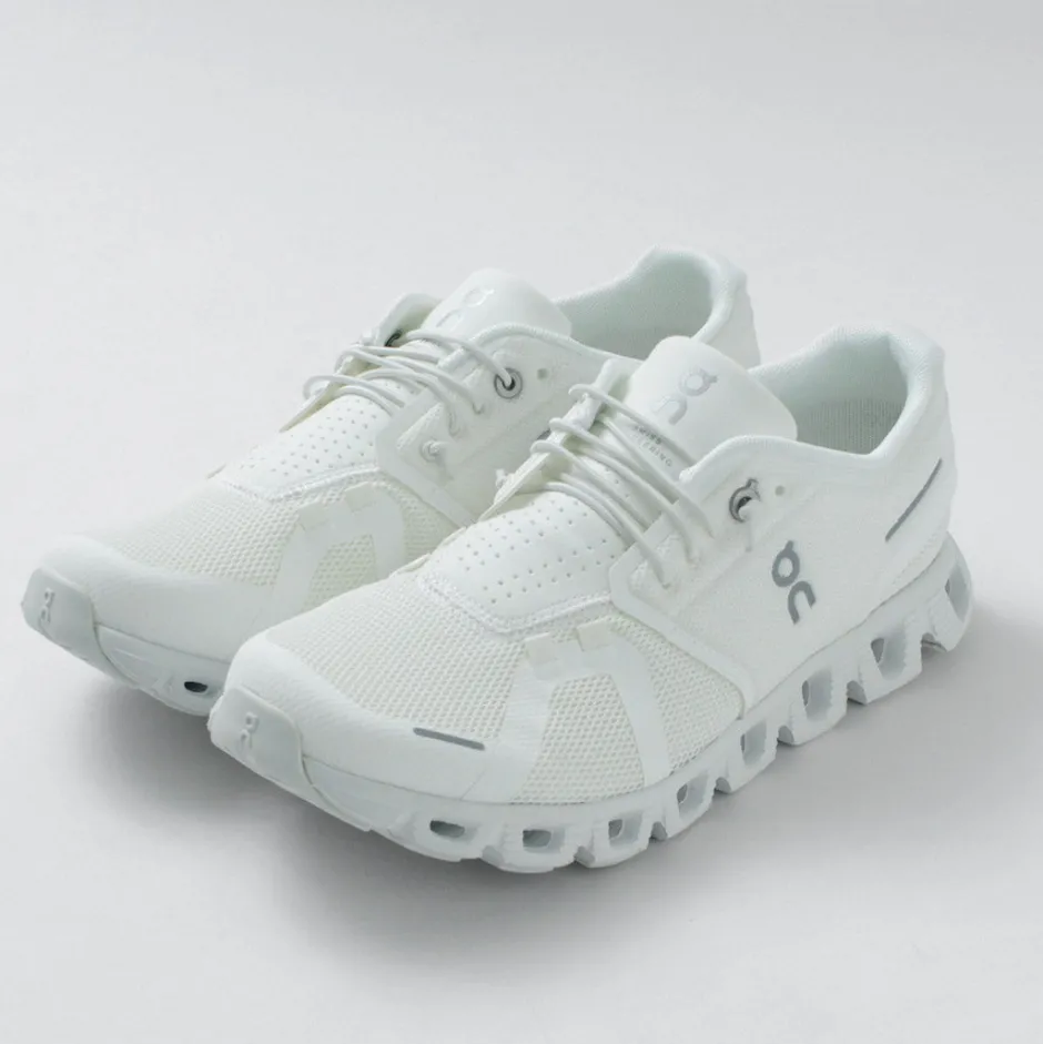 Sneakers^ON / Cloud 5